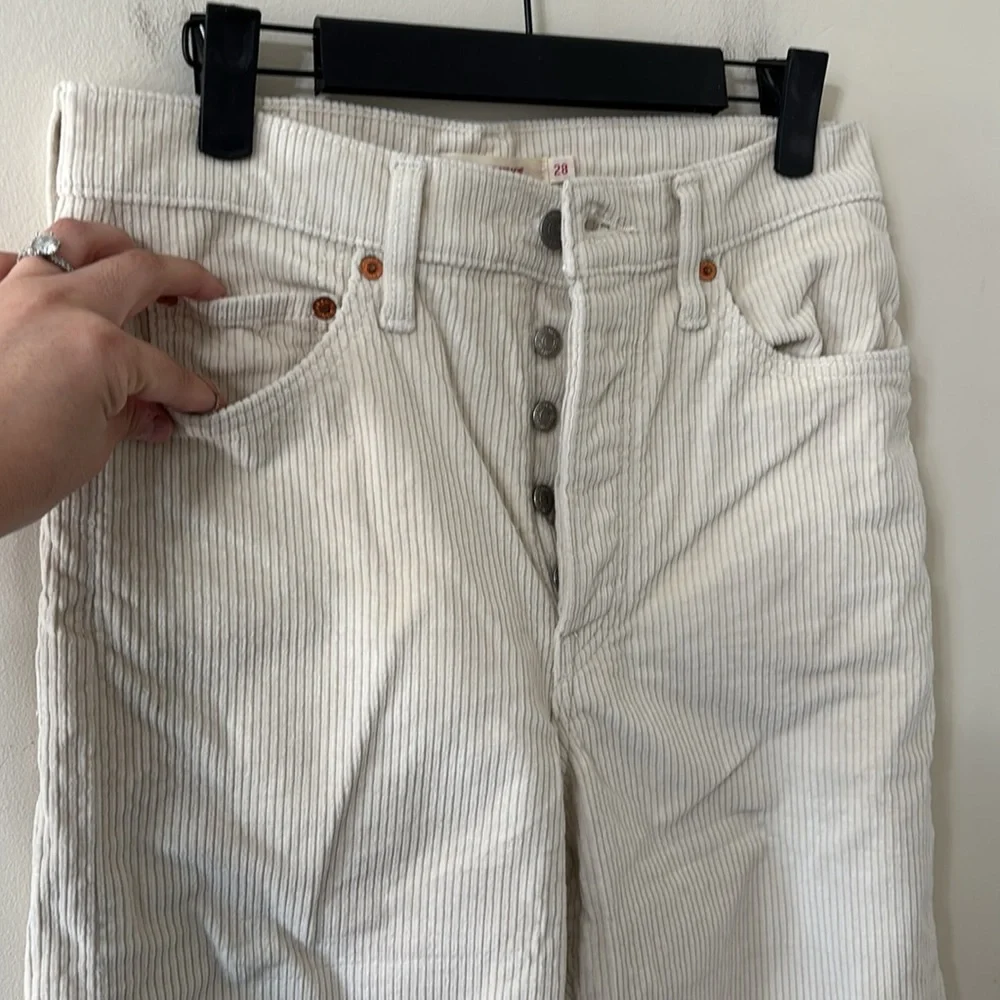 Levi’s Ribcage Straight Ankle High Rise Corduroy Pant Cream Size 28 - Picture 7 of 12